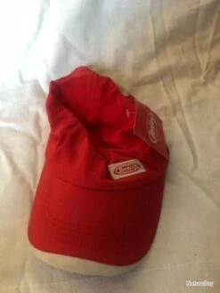 1 Casquette Berkley Rouge Pêche -Magasin De Pêche Et De Sport 00004 1 casquette berkley rouge peche