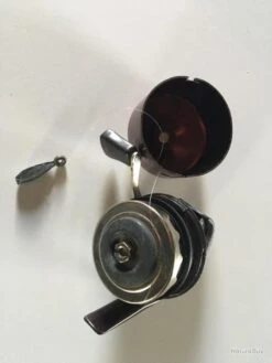 Moulinets De Pêche Vintage Daiwa 9300C Et 9300A -Magasin De Pêche Et De Sport 00009 Moulinets de peche vintage Daiwa 9300C et 9300A